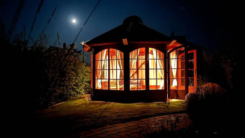 Ferienhaus für 8 Personen, mit Terrasse und Whirlpool sowie Garten und Sauna am Achterwasser - 3