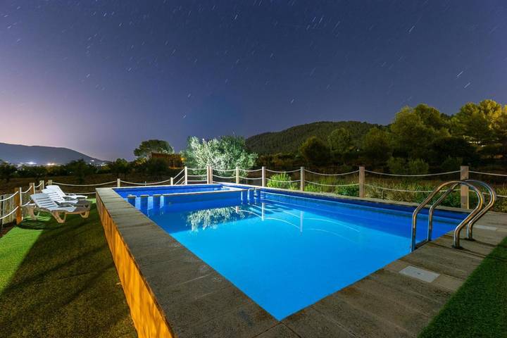 Chalet para 10 personas, con piscina y jardín, Se admiten mascotas en L'Alcoià