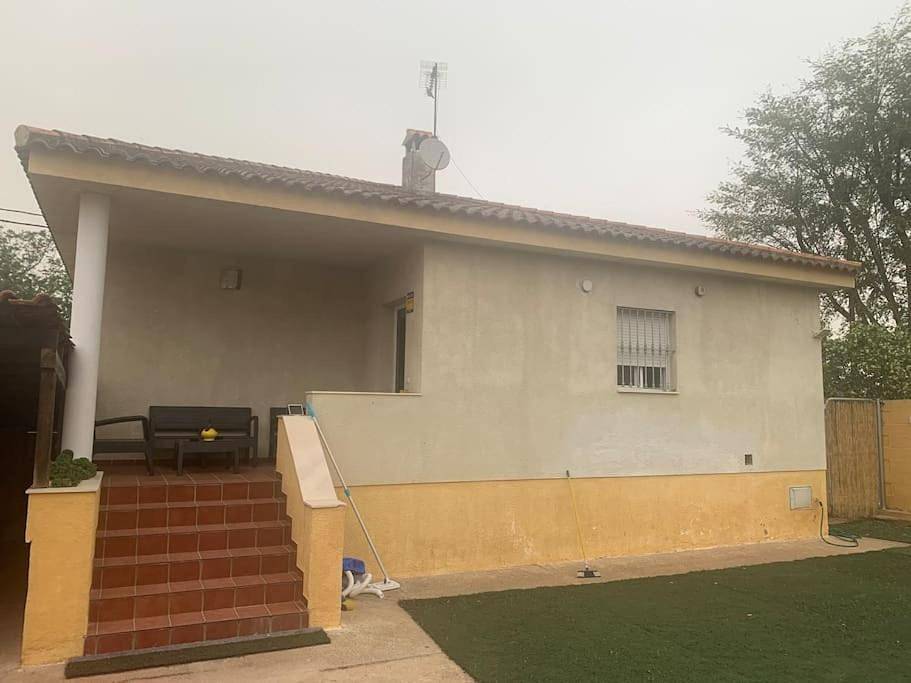 Chalet el castillo in Dos Hermanas, Provincia de Sevilla