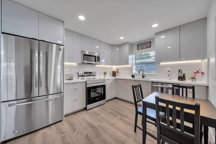 Vacation rental for 12 people, with yard in Plantation