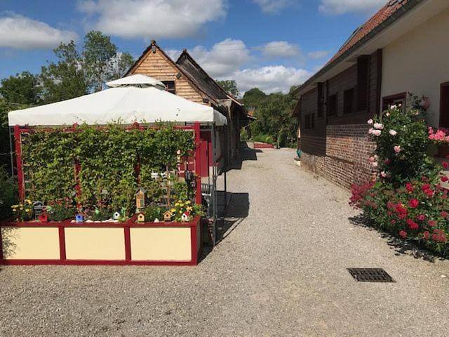 Gîte pour 7 personnes, avec Terrasse et Jardin à Miannay - 2