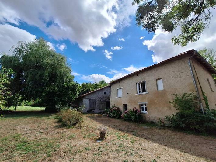 Location de vacances pour 16 personnes, avec jardin et terrasse à Grand-Brassac - 4