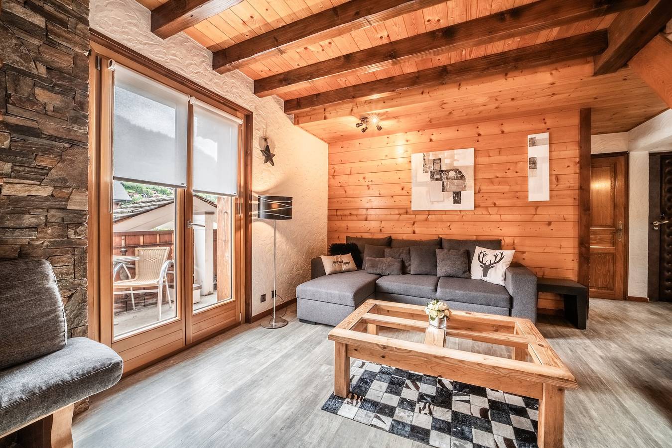 Appartement entier, Appartement "Chalet - Le Caribou" avec vue sur les montagnes, balcon et Wi-Fi in Morzine, Les Portes du Soleil