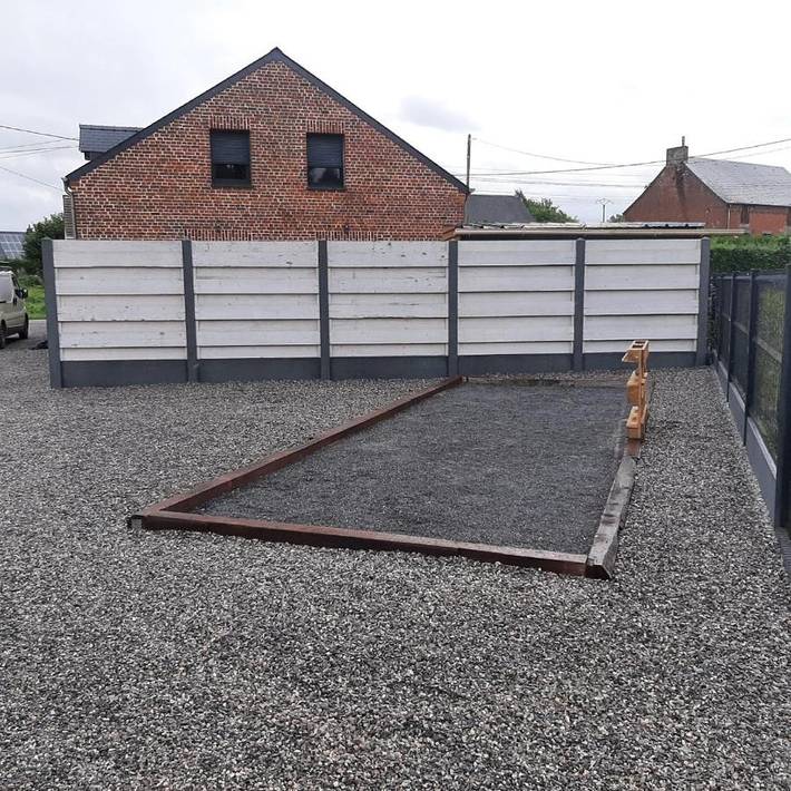 Gîte pour 4 personnes, avec vue et terrasse à Sémeries