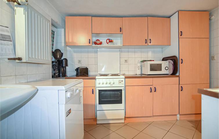 Appartement confortable avec terrasse et parking à 2 km de Langengrassau in Wüstermarke, Heideblick