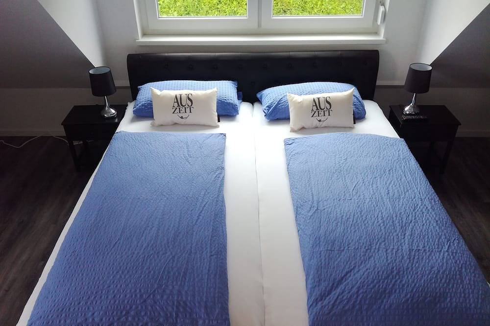 Ferienwohnung bzw. Ferienhaus mit Privatstrand am Badesee in Aurich-Tannenhausen in Aurich, Landkreis Aurich