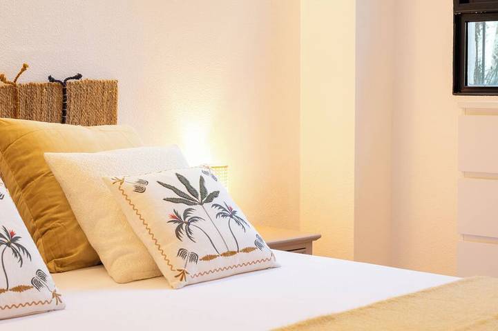 Apartamento entero, Oasis Urbano Elche - Terraza y Vistas al Palmeral in Elche, Provincia de Alicante