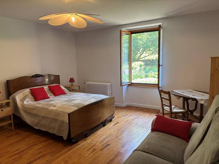 Gîte pour 5 personnes avec terrasse in Blois-sur-Seille, Jura Francais