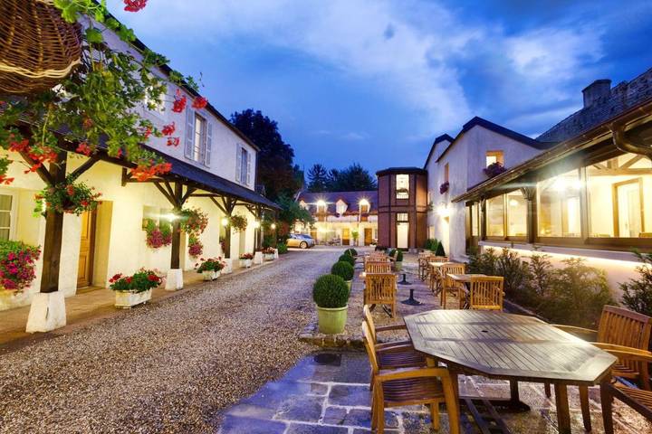 Hôtel pour 2 personnes, avec terrasse, animaux acceptés à Beaune - 4