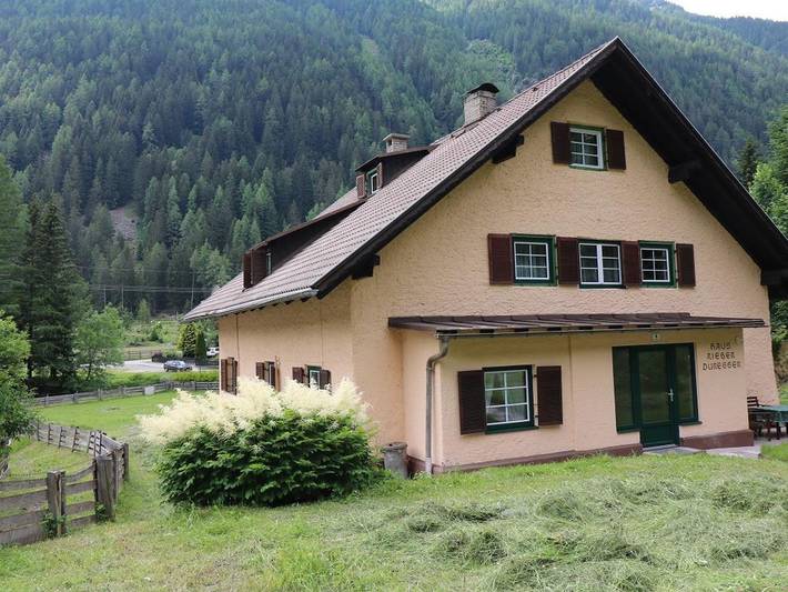 Ferienwohnung für 5 Personen, mit Terrasse und Garten in Mallnitz