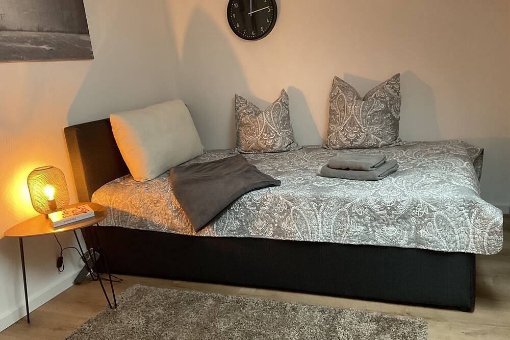 Ganze Wohnung, Charmante moderne helle Ferienwohnung / 100 qm in Groß Umstadt  Feldrandlage in Groß-Umstadt, Main-Odenwald
