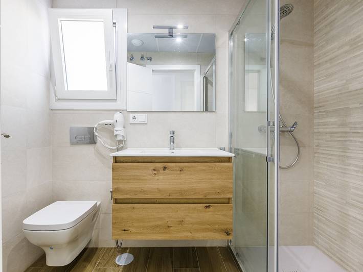 Entire apartment, Modern apartment in Torre del Mar with terrace in Torre del Mar, Vélez-Málaga