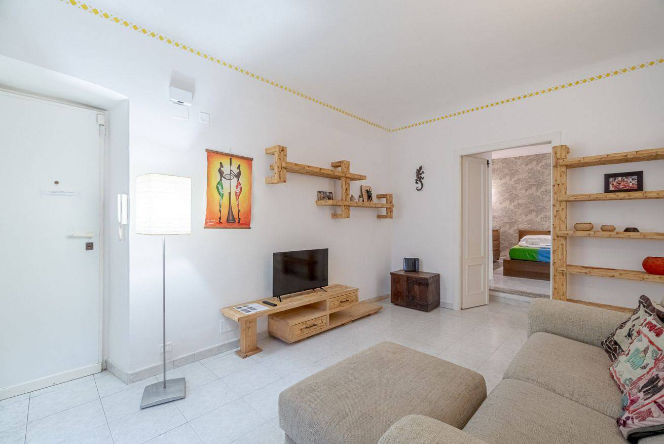 Apartamento inteiro, Genoa Getaway! Mm Principe Roomy Flat x4 in Génova (Cidade), Génova