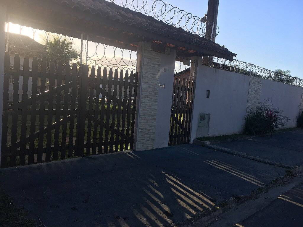 Tolles Haus Mit Pool, Klimaanlage Und Garage Für 08 Autos in Cananéia, Litoral Sul de São Paulo