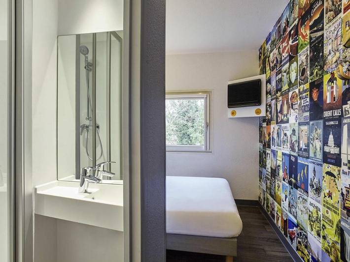 Hôtel pour 2 personnes, avec terrasse, animaux acceptés à Les Pennes-Mirabeau