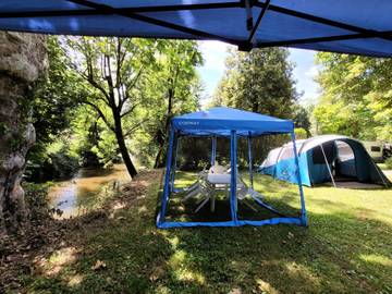 Camping pour 6 Personnes dans Saint-Céré, Massif central, Photo 3