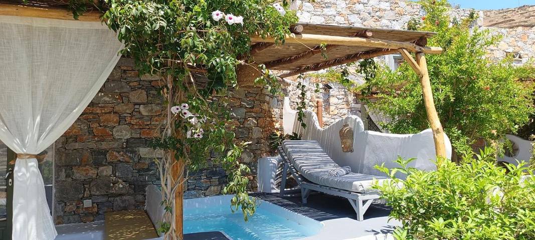 Maison d’hôte pour 2 personnes, avec Balcon et Terrasse ainsi que Jardin et Piscine dans Amorgos - 3