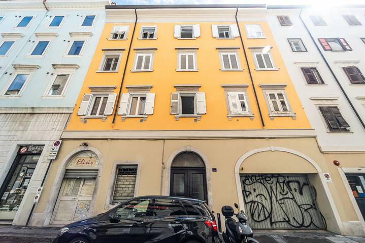 Apartamento entero, GuestHost - Cozy and Bright apartment in Trieste in Trieste, Provincia de Trieste