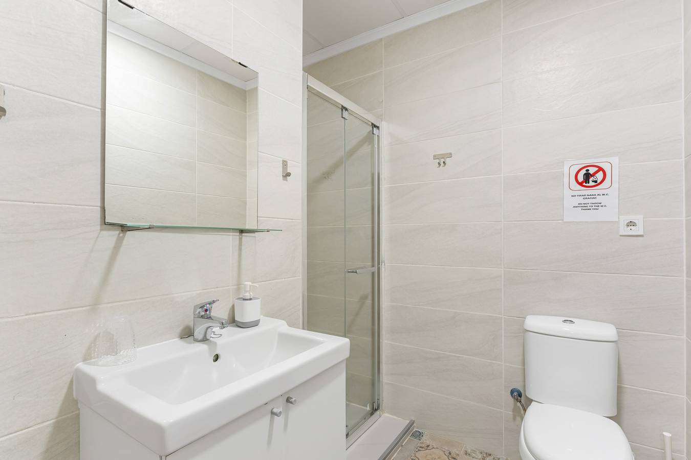 Habitación '7A 3' con Wi-Fi y aire acondicionado in Torrevieja Centro, Torrevieja