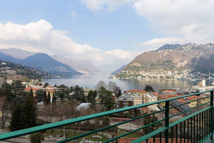 Ferienwohnung für 2 Personen, mit Seeblick in Como