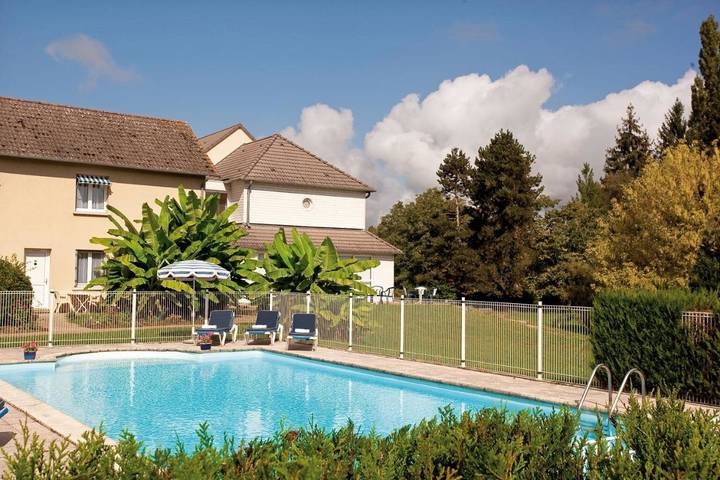 Hôtel pour 2 personnes, avec jardin ainsi que piscine et sauna, animaux acceptés