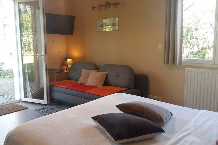 Gîte pour 2 personnes, avec jardin et piscine à Pessac - 3