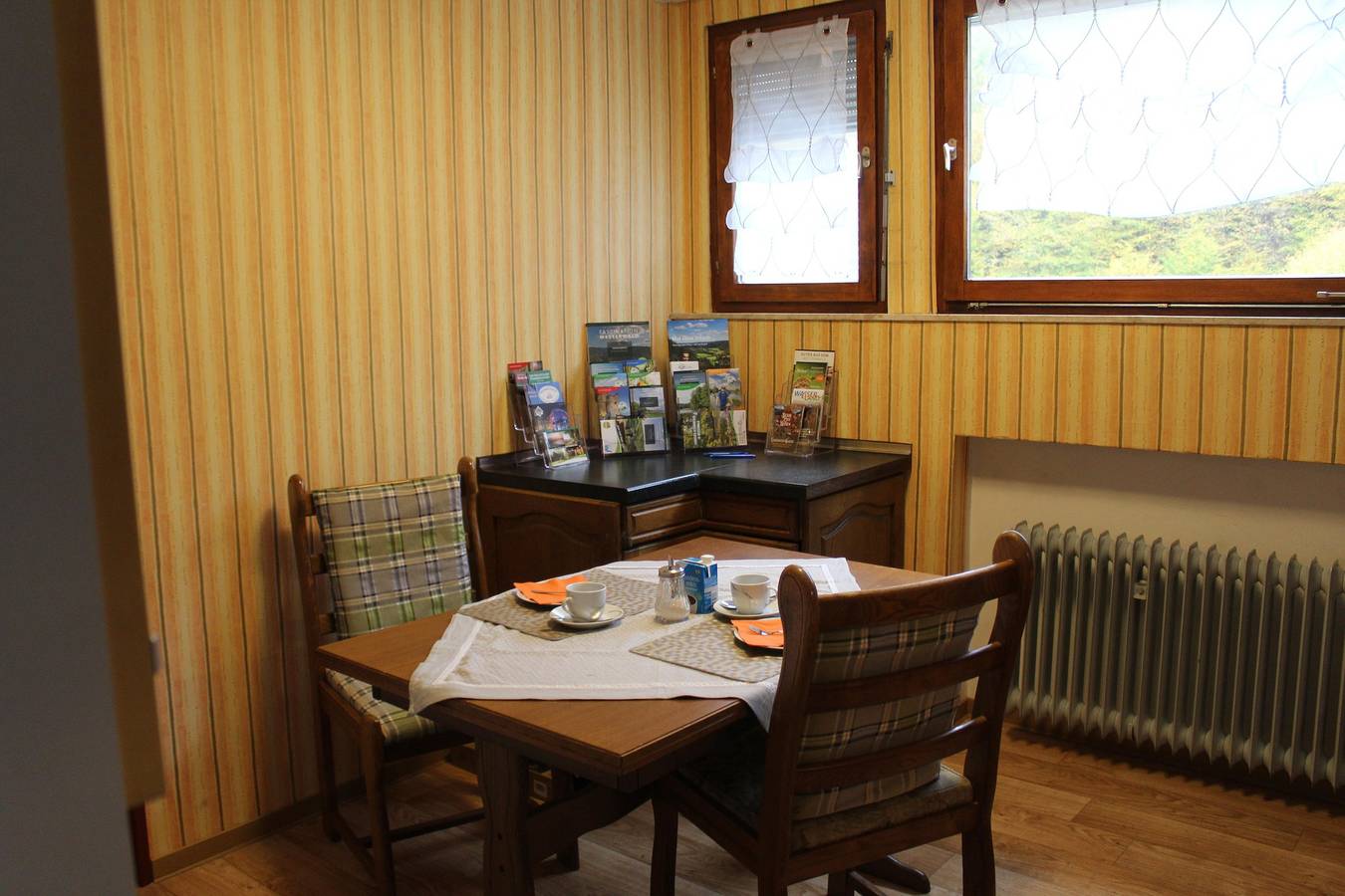 Ganze Ferienwohnung, Ferienwohnung Andrea mit Ausblick in Grünebach, Altenkirchen & Umgebung