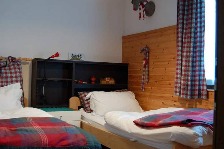 Luxus Chalet mit 5 Schlafzimmern und 3 Bädern in Hanglage mit Blick auf die italienische Grenze. in Gailtaler Alpen, Sankt Stefan im Gailtal
