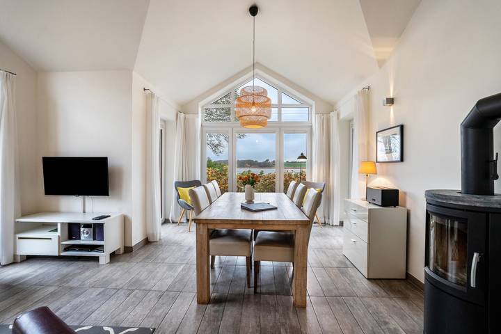 Ferienhaus für 6 Personen, mit Garten und Sauna sowie Seeblick in Kosel
