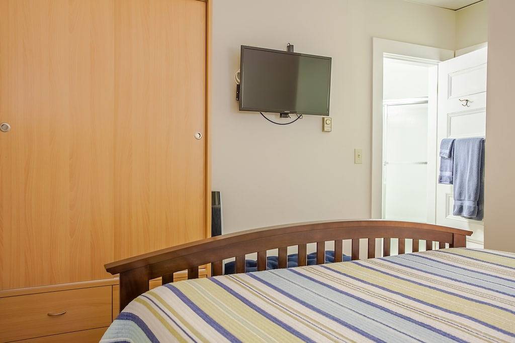 Ganze Wohnung, Boothbay Harbor penthouse in the heart of downtown with harbor views in Boothbay Harbor, Lincoln County (Maine)