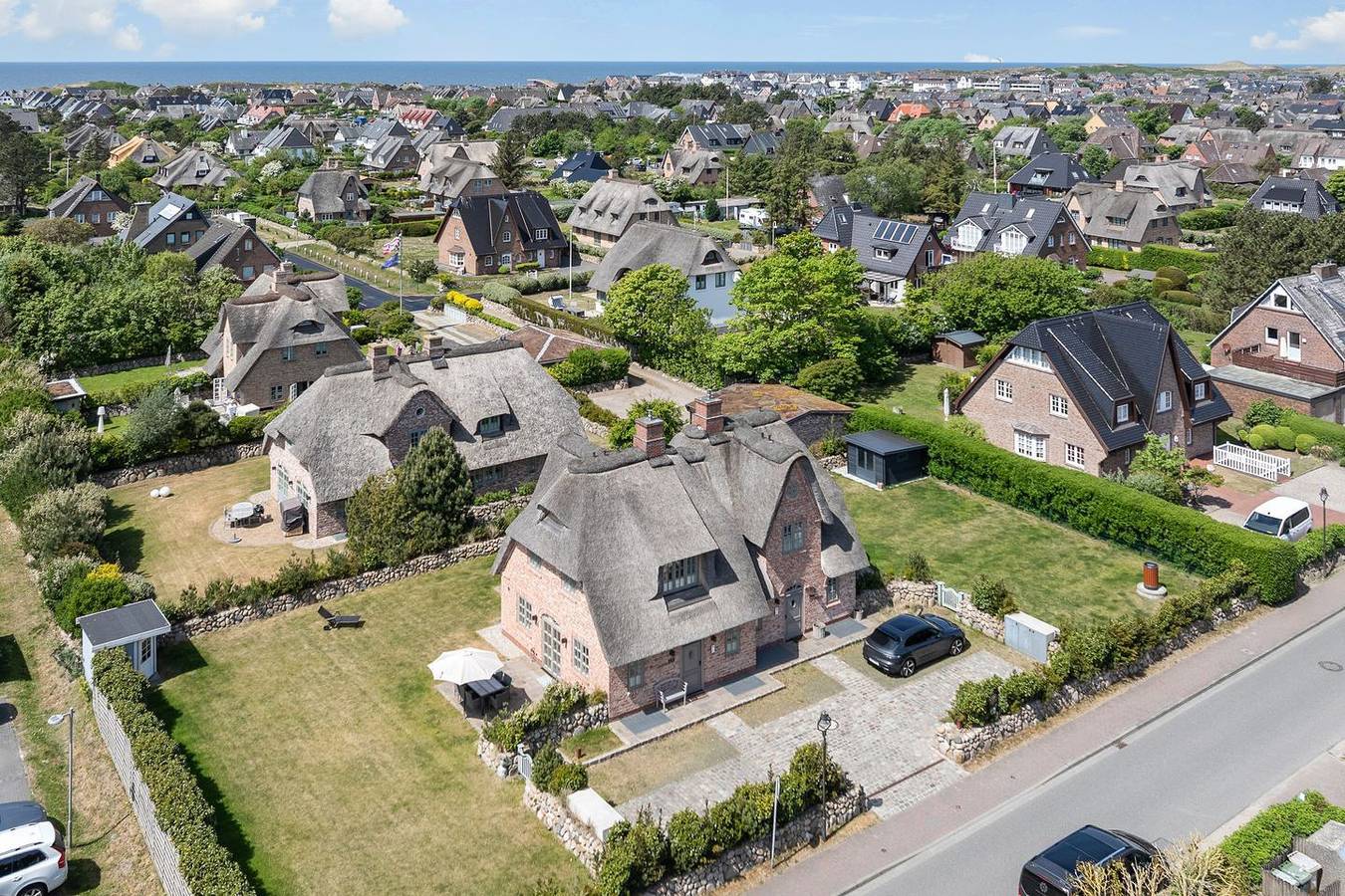 Luxus unter Reet! Genießen Sie Ihren Urlaub auf Sylt in diesem Traumhaus. in Wenningstedt, Sylt