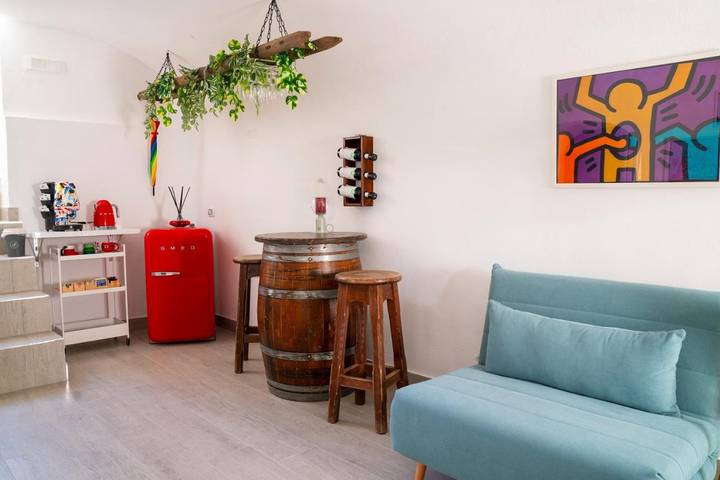 Alojamiento y desayuno para 3 personas, con jardín además de terraza y vistas - 1