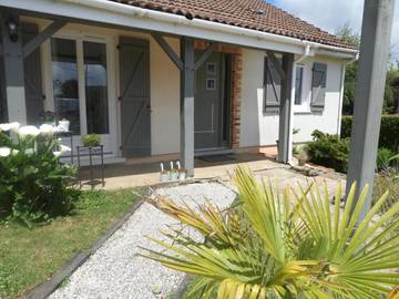 Location de vacances pour 2 personnes, avec jardin à Magnac-Bourg