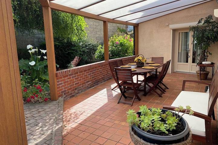 Location de vacances pour 5 personnes, avec Terrasse et Jardin à Lanchères