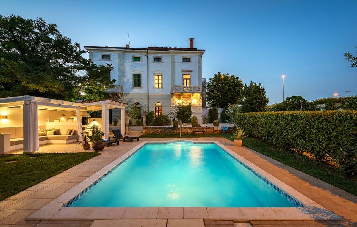 Historische Villa Vigneri mit großem Garten und Pool in Dajla, Umag und Umgebung