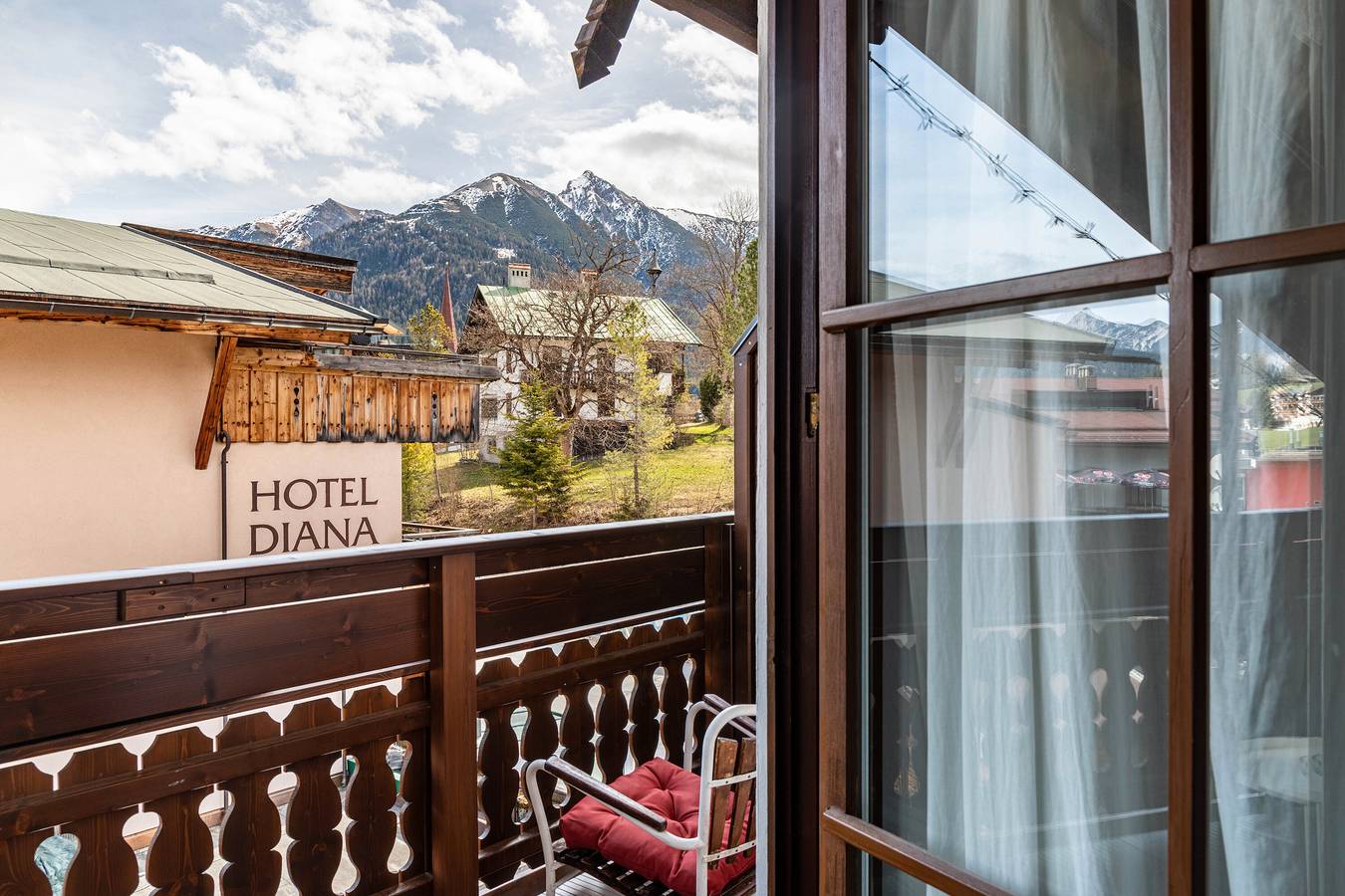 Zimmer 9 Standard 2 St. mit Bergblick, Balkon und Wi-Fi in Seefeld in Tirol, Innsbruck Land