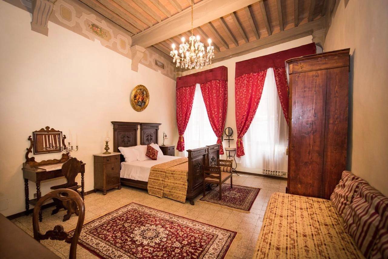 Double Room with Shared Bathroom in Siena, Siena Provinz