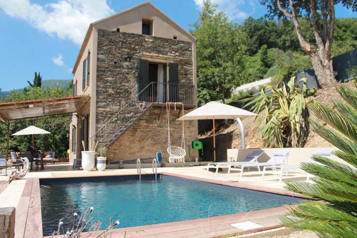 Chalet para 6 personas, con vistas además de piscina y jardín - 1