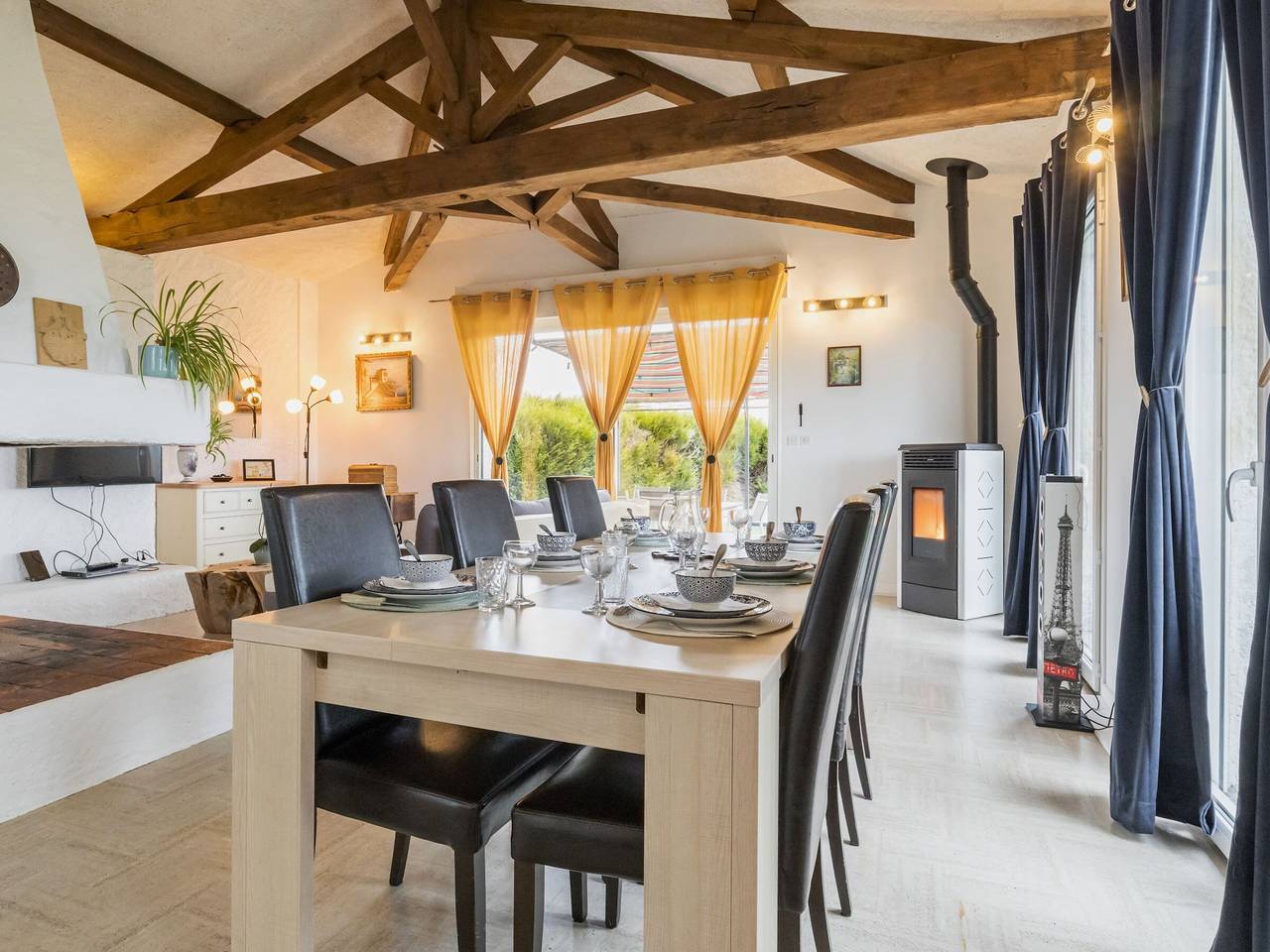 Moulin 18ème siècle, 3 chambres, jardin, wifi à Monnières in Monnières, Région de Nantes
