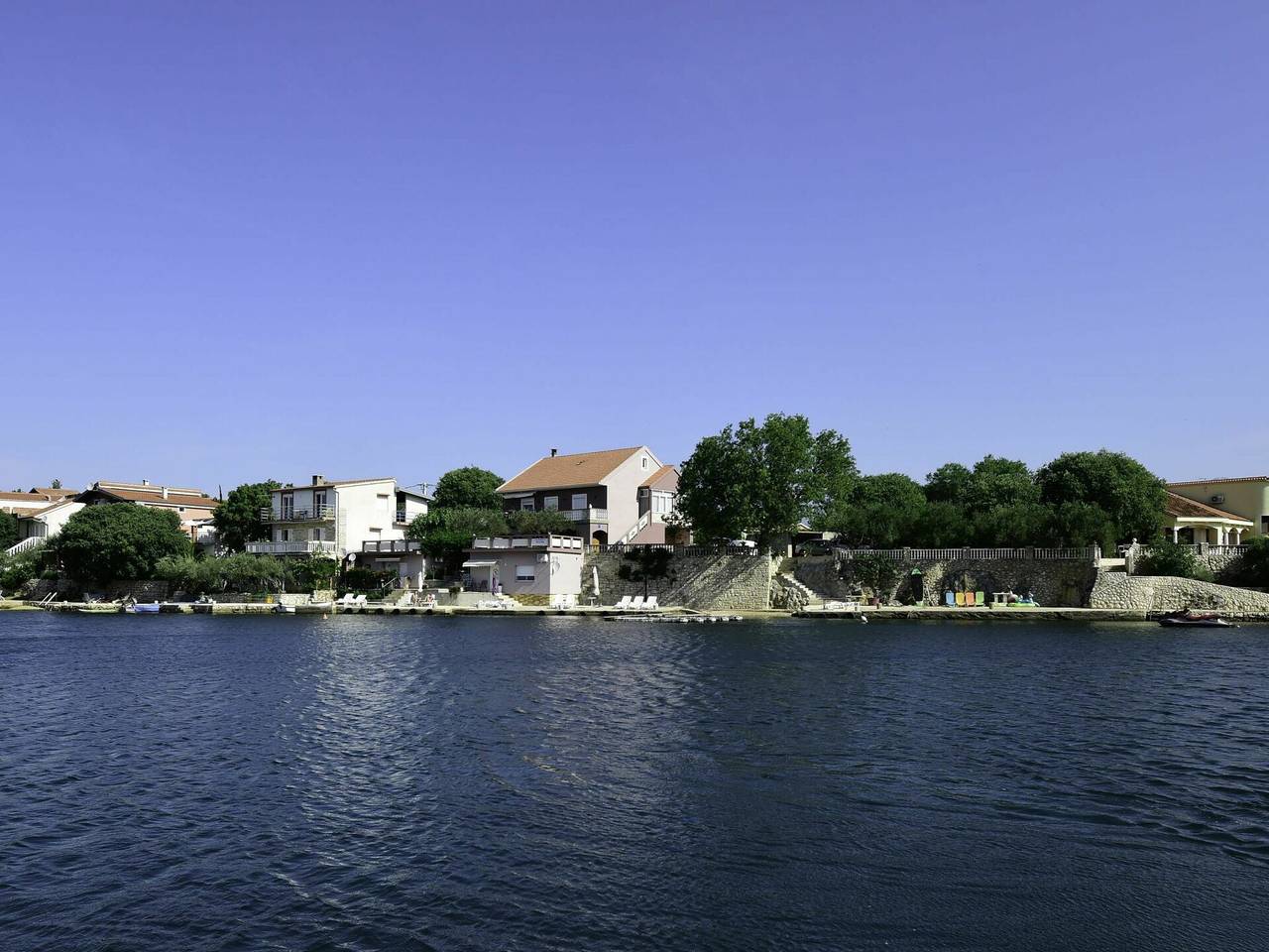Novigrad (Zadar) 102 - Ana 102.1 in Obrovac, Zadar