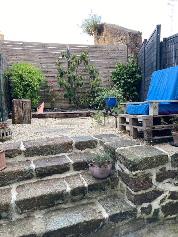 Gîte pour 4 personnes, avec jardin, animaux acceptés à Ernée - 2