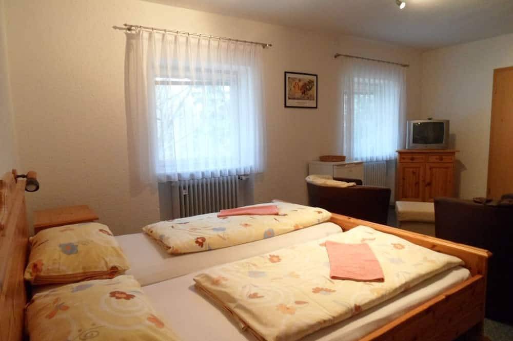 Ganze Wohnung, Ferienwohnung Hagbügerl Bayerischer Wald Erlebnisbad und Internet bis 2-12Pers in Waldmünchen, Ostbayern
