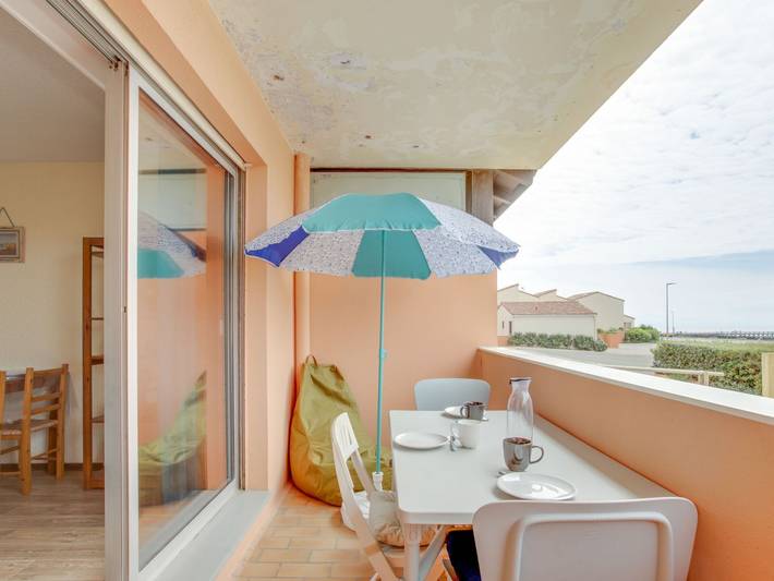 Gîte pour 3 personnes, avec terrasse, animaux acceptés dans Plage Notre-Dame - 2