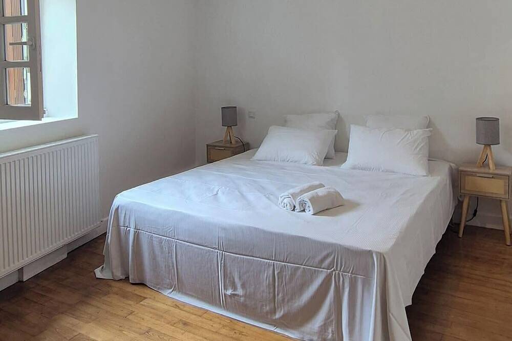 La tannerie de L'alzou, entièrement rénovée, calme in Gramat, Causses du Quercy Regional Nature Park