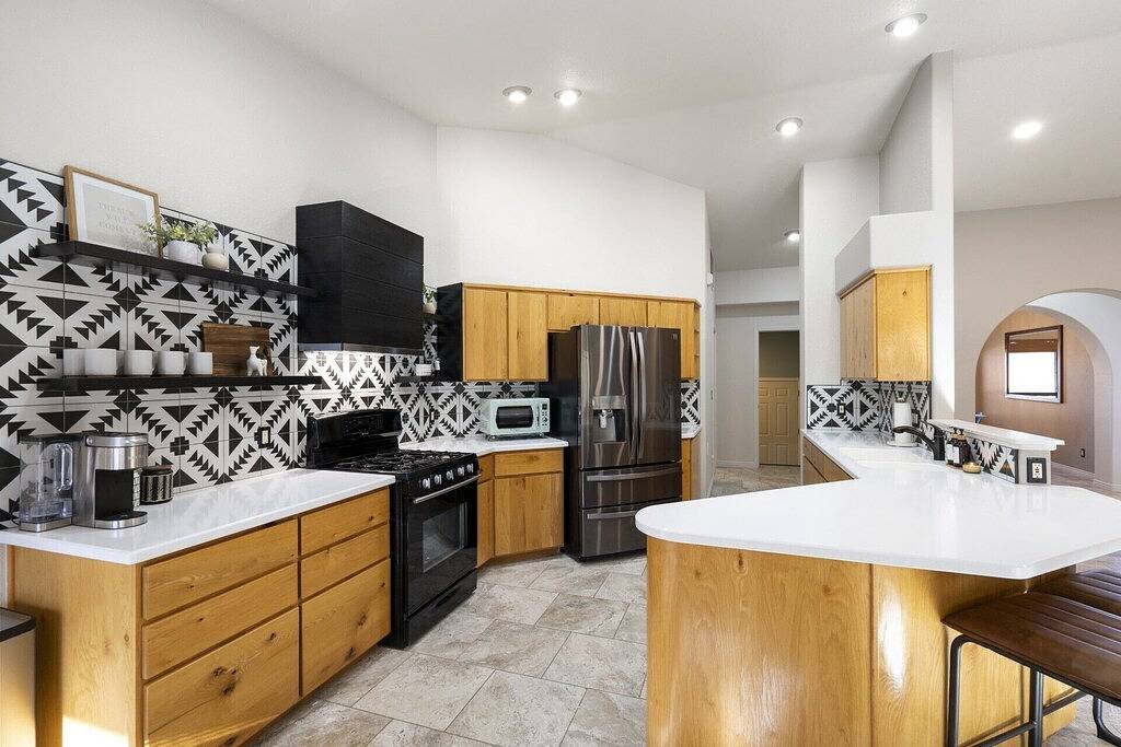 Luxury Vacation Home-New Hottub-20 Mins to Sedona-Peloton-1.4 miles to Old Town in Cottonwood (AZ), Coconino Nationalwald