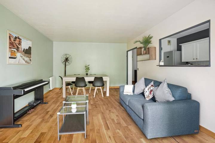 Gîte pour 6 personnes, avec Balcon ainsi que Terrasse et Vue à Sartrouville