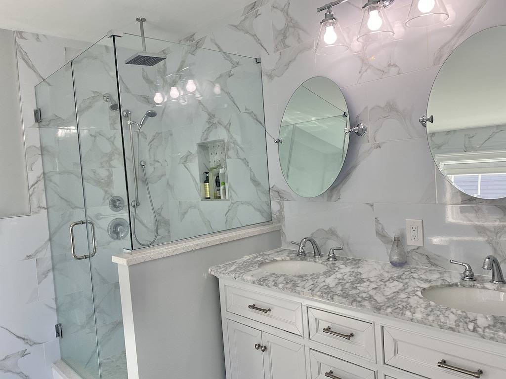 New Beach House - 3 blocks to the beach with beach Badges! in Long Branch, Monmouth County