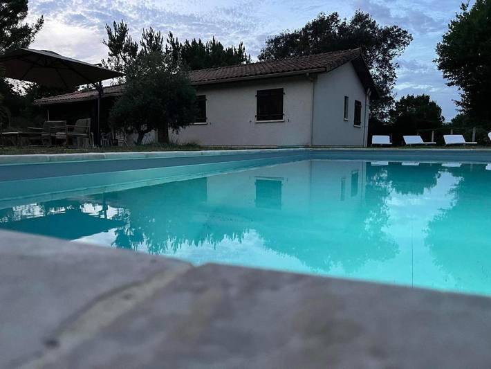Location de vacances pour 6 personnes, avec jardin et piscine, animaux acceptés à Gastes - 4
