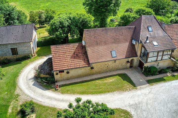 Location de vacances pour 2 personnes, avec jardin, animaux acceptés à Carlux