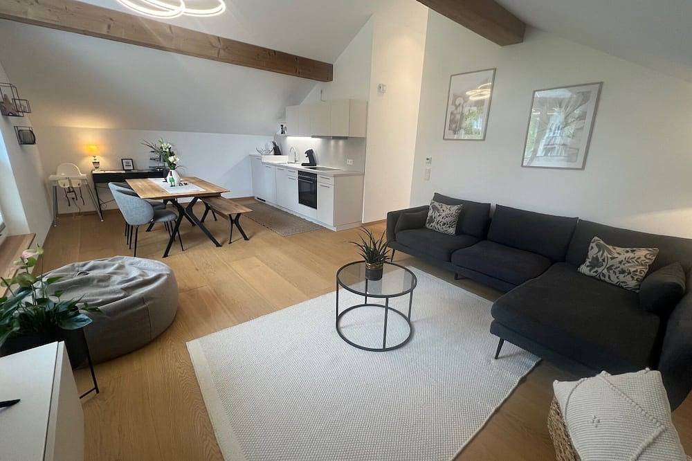 Ganze Wohnung, Wunderschöne moderne Neubauwohnung, sehr zentral gelegen! in Kochel am See, Kochelsee